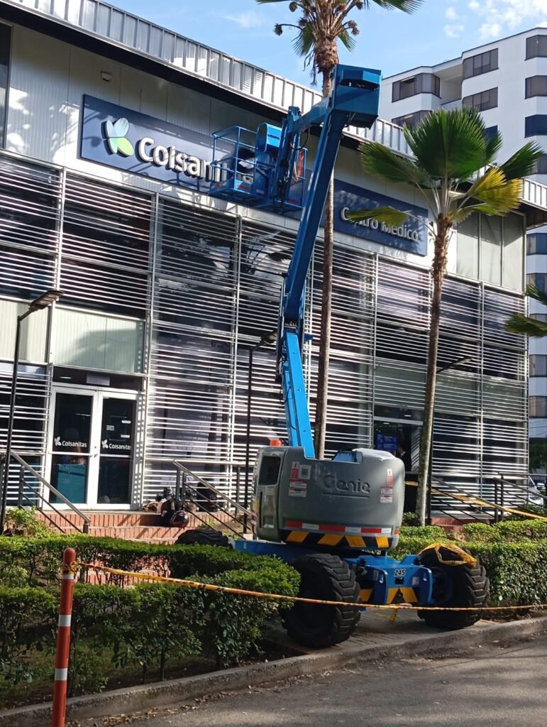 Manlift plataformas elevadoras Bucaramanga